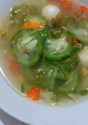 Foto resep Sayur Bening Oyong telur puyuh