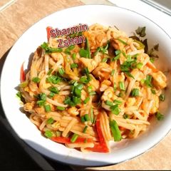 A picture of Creamy mushroom pasta.