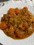 Πράσα με καρότα κοκκινιστά (Leeks with Carrots in Tomato sauce)
