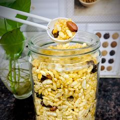 A picture of Piri Piri Chana Laai.