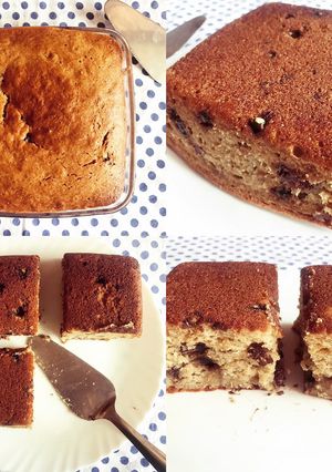 A picture of Banana Walnut Cake.