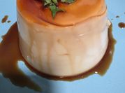 Una foto de postres con queso crema