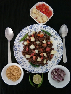 A picture of Chana chaat.