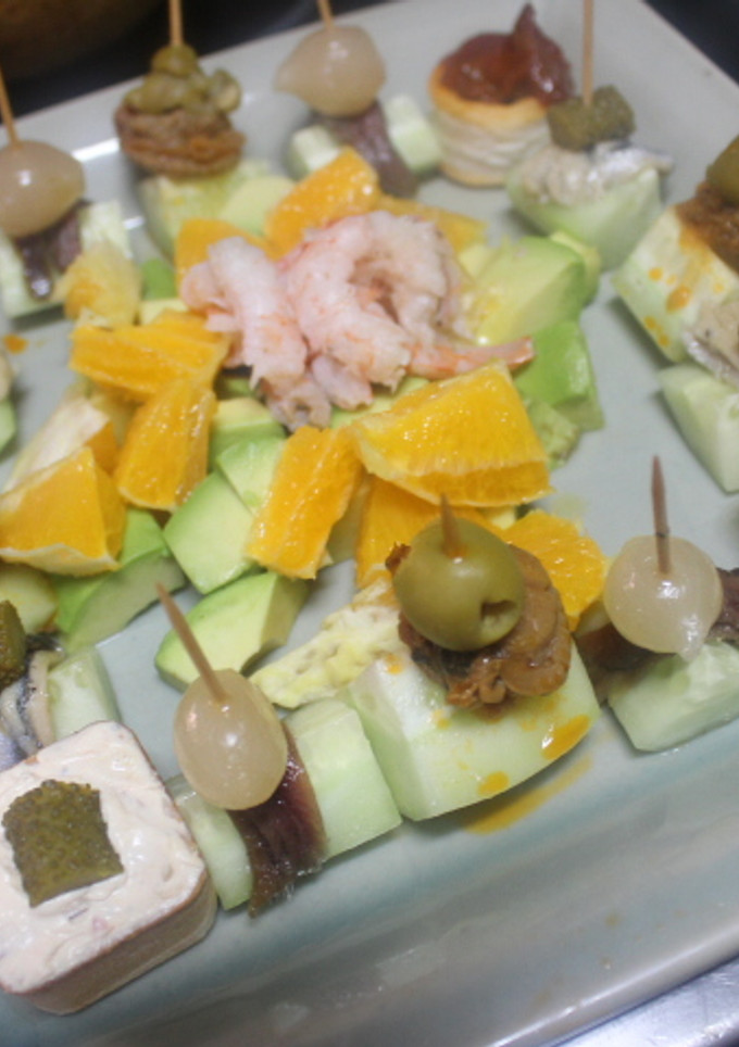 Una foto de Cenado fruta y pescado II