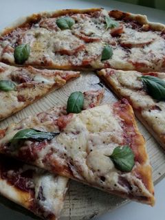 Фото Пицца 🍕 очень вкусная.