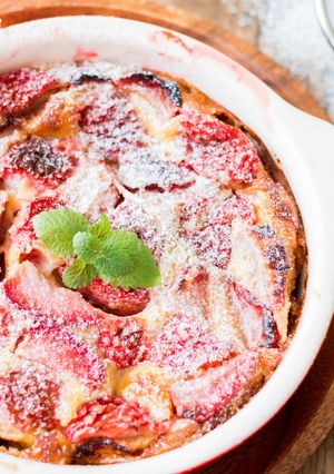 【影片】草莓克拉芙緹 Strawberry Clafoutis 的食譜成品照片