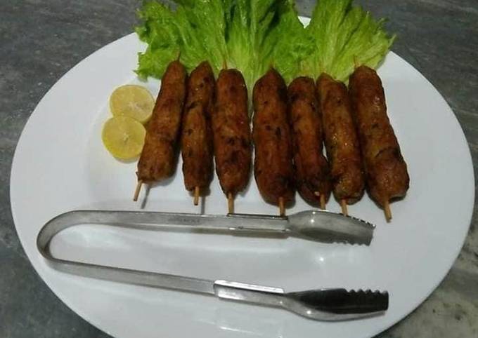 Recipe of Perfect Chicken Seekh Kebab❤😋