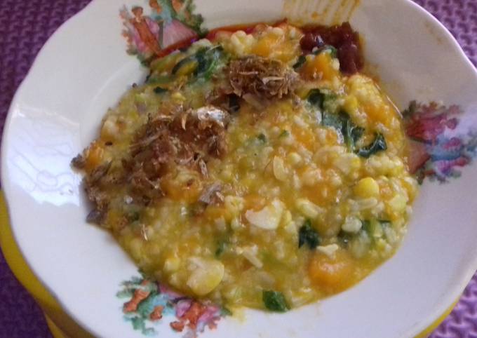 Bagaimana Membuat Bubur Manado Anti Gagal