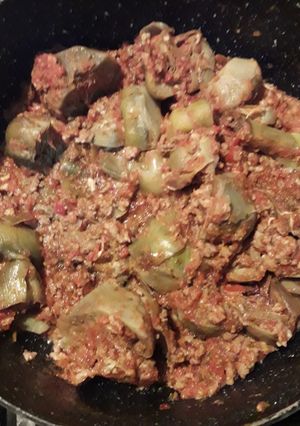 Foto di Carciofi al sugo con salsiccia