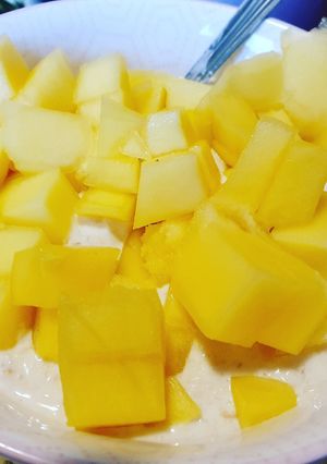 Mangós sajttorta ízű Overnight Oats recept fotója