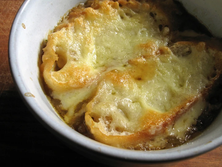 Easy Steps Prepare Recipes French Onion Soup the  Makes Drooling Tasty.