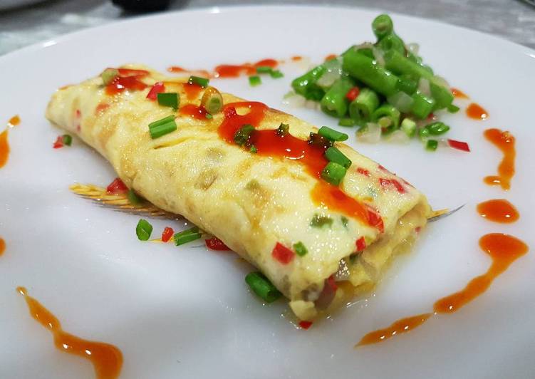 How to Prepare Speedy Student Meal; Dadar Omelette with Stir Fry French Beans