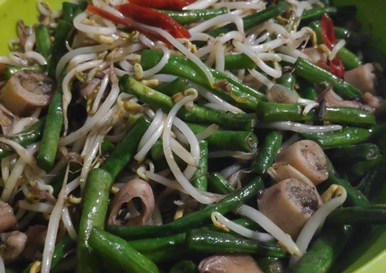 Tumis kacang panjang toge cumi asin