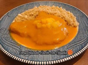 Una foto de Chuletas de cerdo en salsa de mango🌹