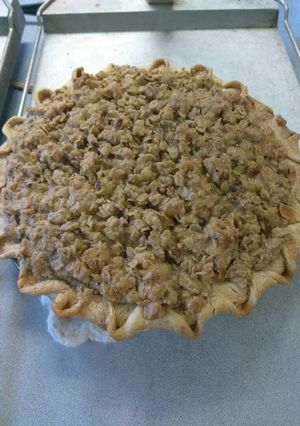 A picture of Apple crumble pie.