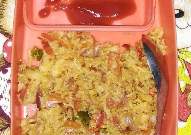 How to Prepare Ultimate Veg fried rice (lunch box time)