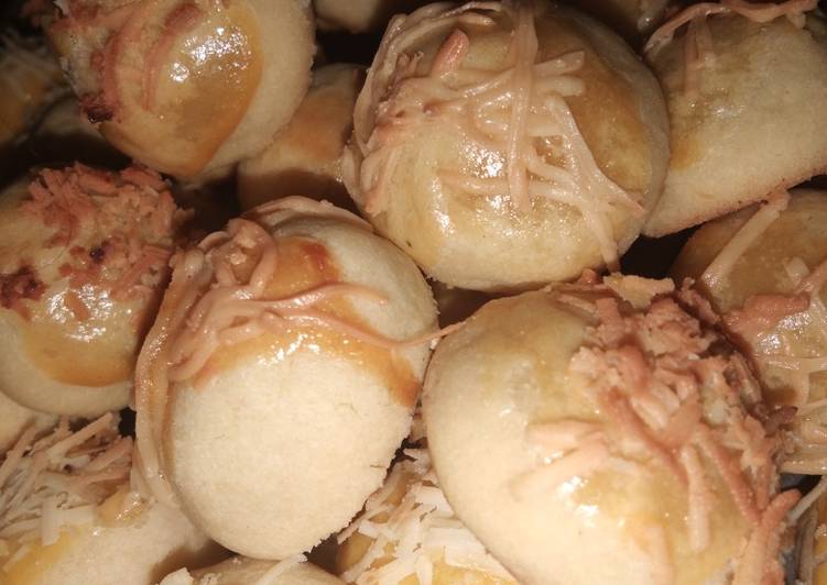 Nastar keju lembut dan lumer dimulut