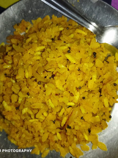 कांदा पोहा (Kanda poha recipe in hindi) रेसिपी मुख्य फोटो