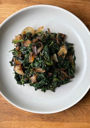 A picture of Spinach & Greens Stew 🌱 🥬 (with multiple uses!).