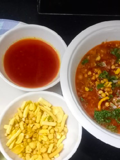 મિસળ પાવ(misal pav Recipe in Gujarati) રેસીપી મુખ્ય ફોટો