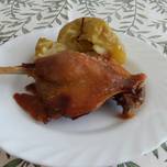 Confit de pato al horno con manzanas
