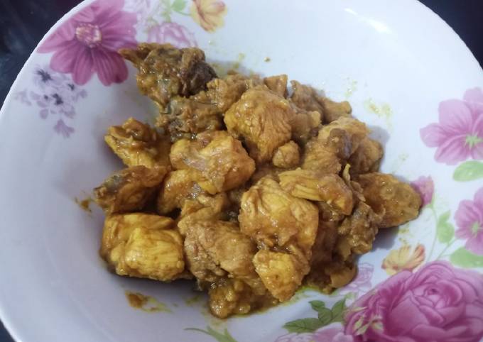 Tumis Ayam Kunyit / Ayam Palekko