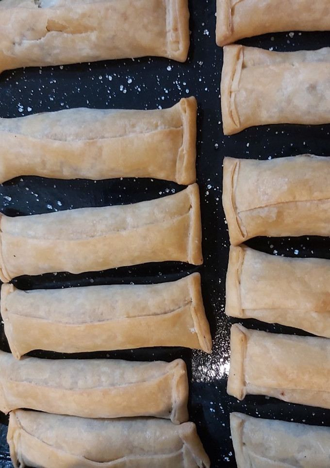Una foto de 🥢Empanaditas chinas de carne y verduras al horno🥢
