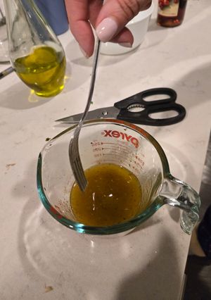 A picture of Vinaigrette for Italian sandwiches.
