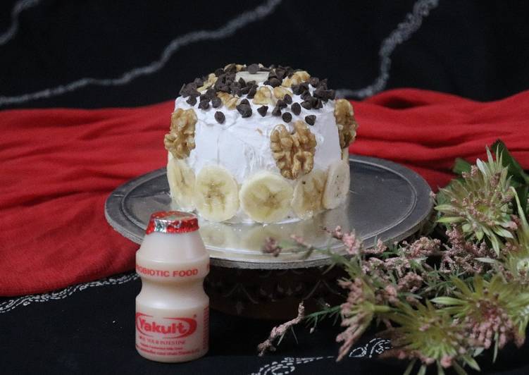 Easiest Way to Make Ultimate Banana bread cake with yakult