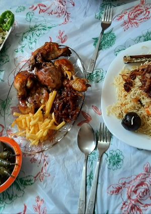 عکسی از دستور مچبوس مرغ سرخ کرده