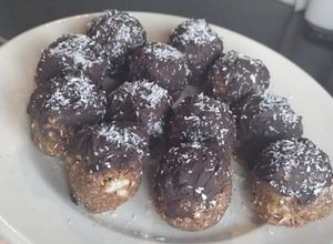 Una foto de Bomboncitos saludables 😋