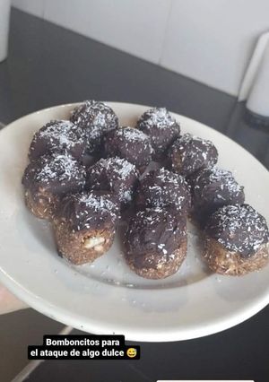 Una foto de Bomboncitos saludables 😋
