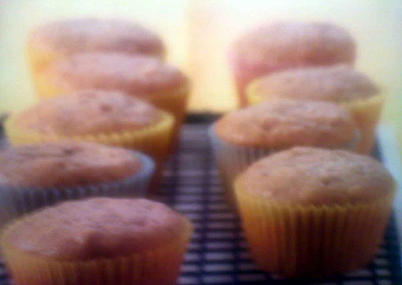 Banana-Oatmeal Mini Muffens