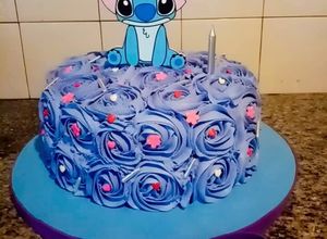 Una foto de Torta De Stitch ! OHANA !