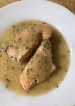 Foto principal de Salmón en salsa de cebolla