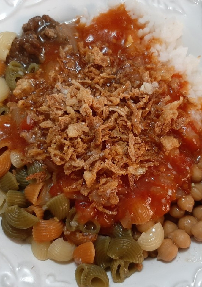 Una foto de Koshari a mi manera o el completo