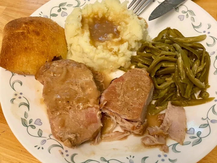 Easy Ways Make|Recipe} Crockpot Pork Chops with Onion Gravy, So Delicious