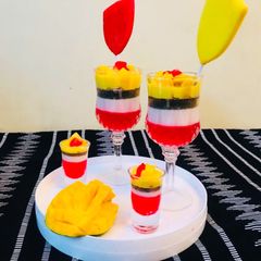 A picture of Mango MousseWith 3 jelly!.