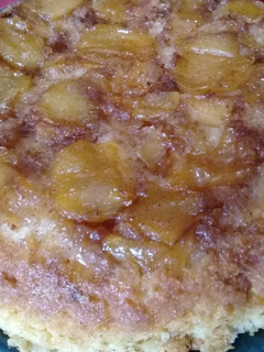 Una foto de Torta de manzana invertida