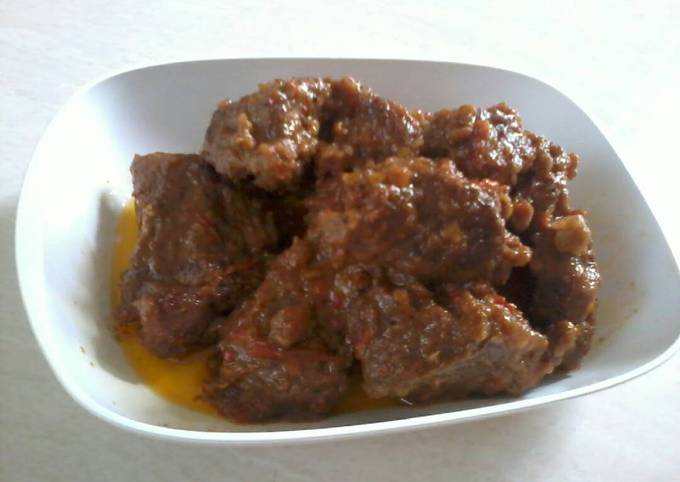 Bagaimana Membuat Rendang Daging Super Simple, Enak Banget