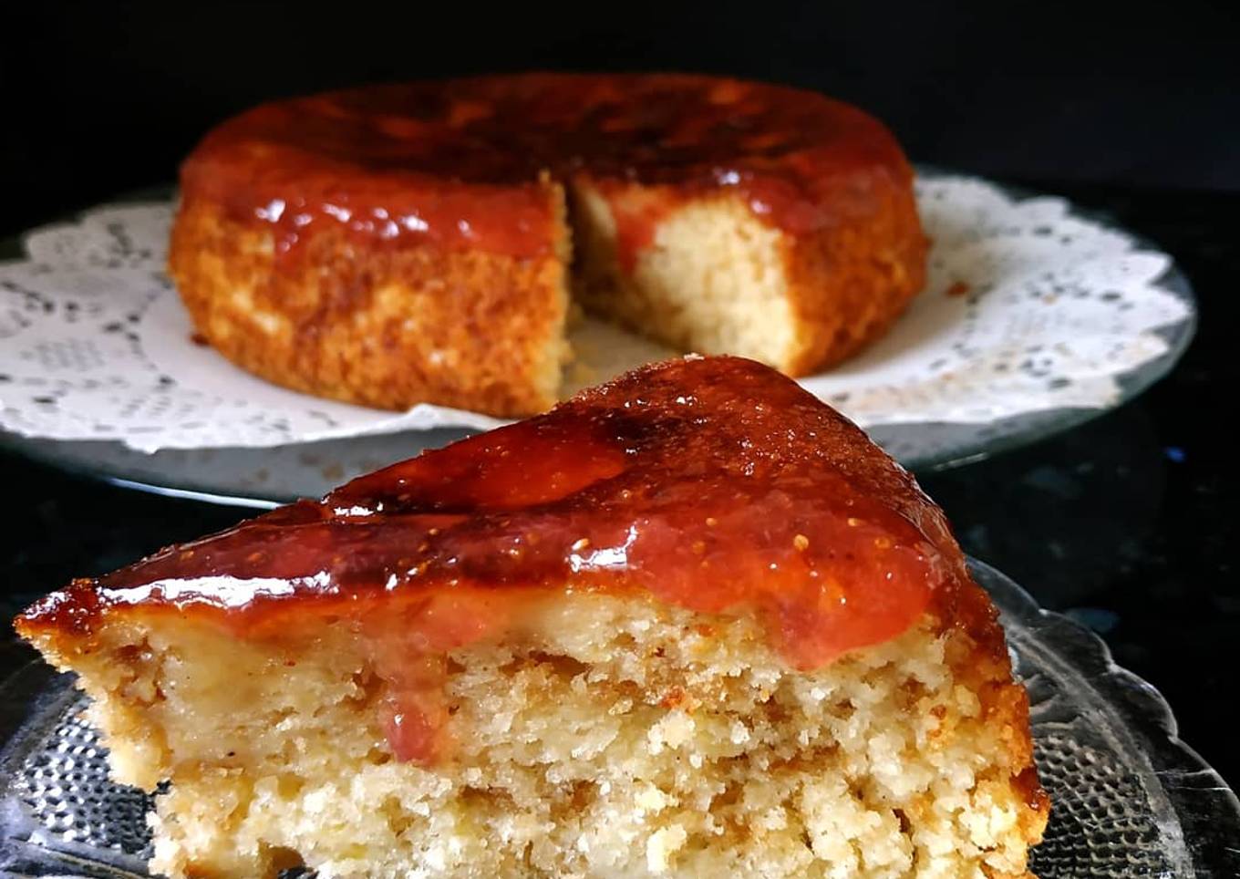 Tarta de manzana con mermelada de higos