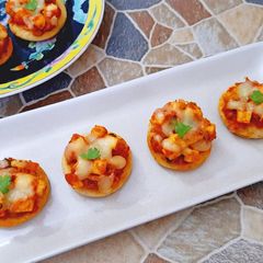 A picture of Spicy Panner Naanza Bites.