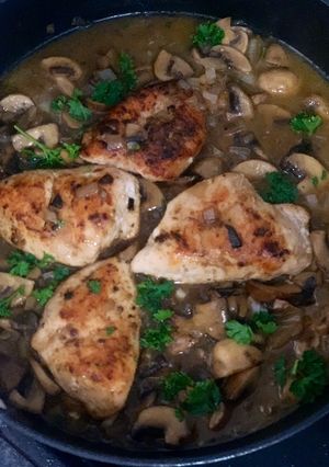 A picture of Chicken and Mushroom.