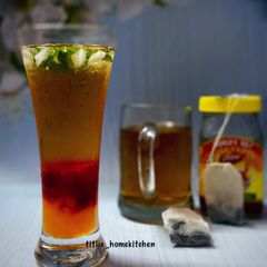 A picture of Strawberry Crushed Boba Ice Tea.