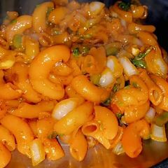 A picture of Red sauce macroni.