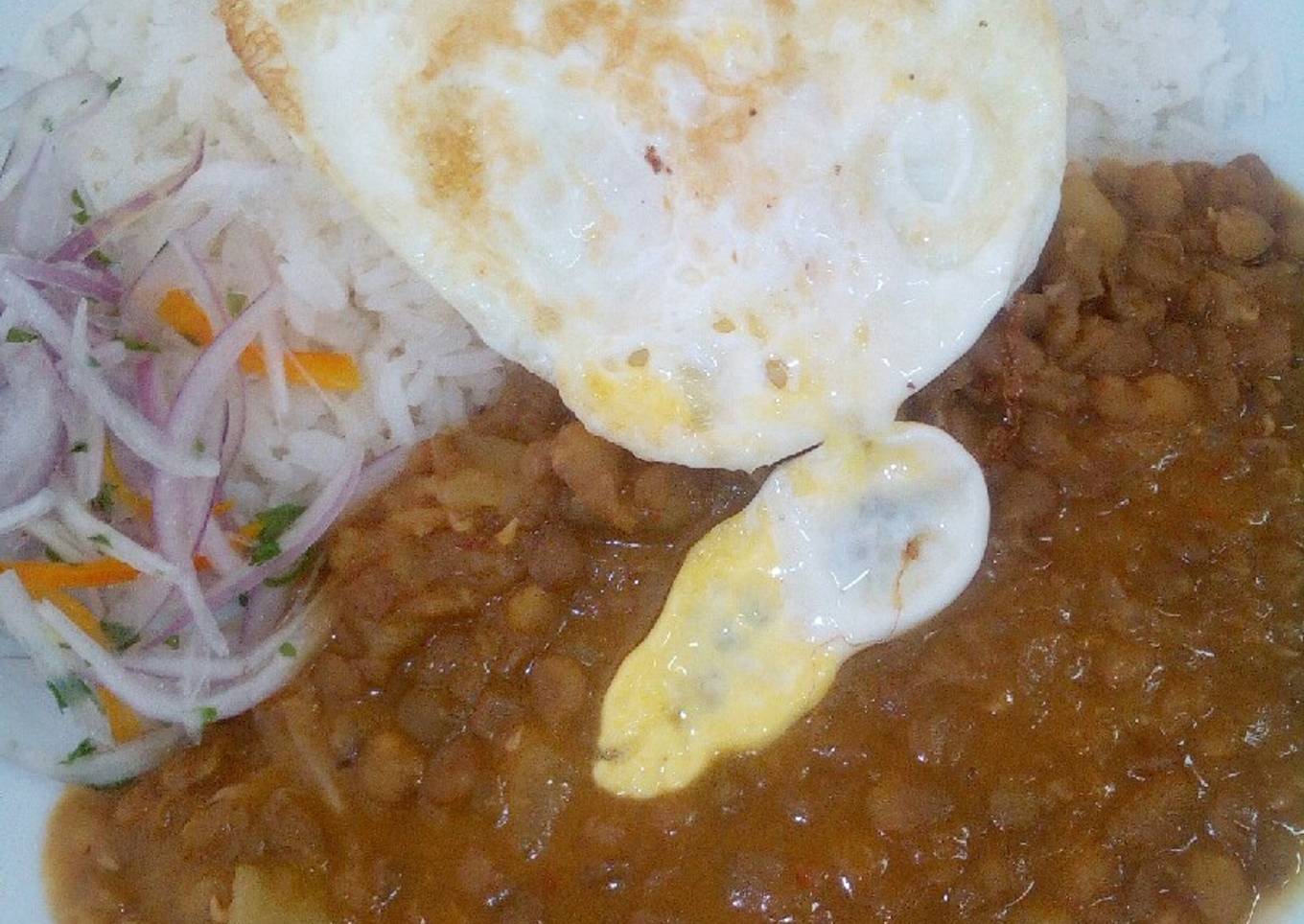 Lentejas con huevo frito