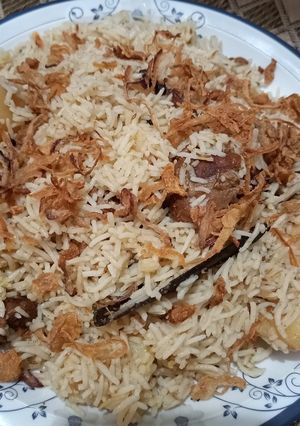 A picture of Beef pulao with methi ark -e- gulaab😋.
