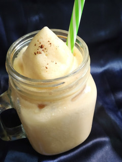 કોલ્ડ કોફી (Cold Coffee Recipe In Gujarati) રેસીપી મુખ્ય ફોટો