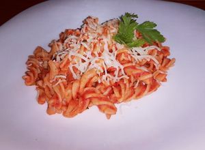 Una foto de Pasta a la puttanesca a la Alexito