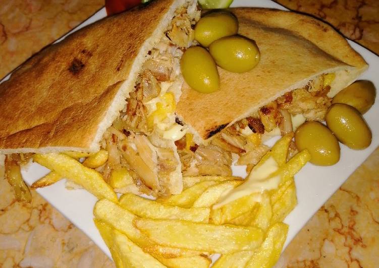 شاورما من بواقي الدجاج🥙